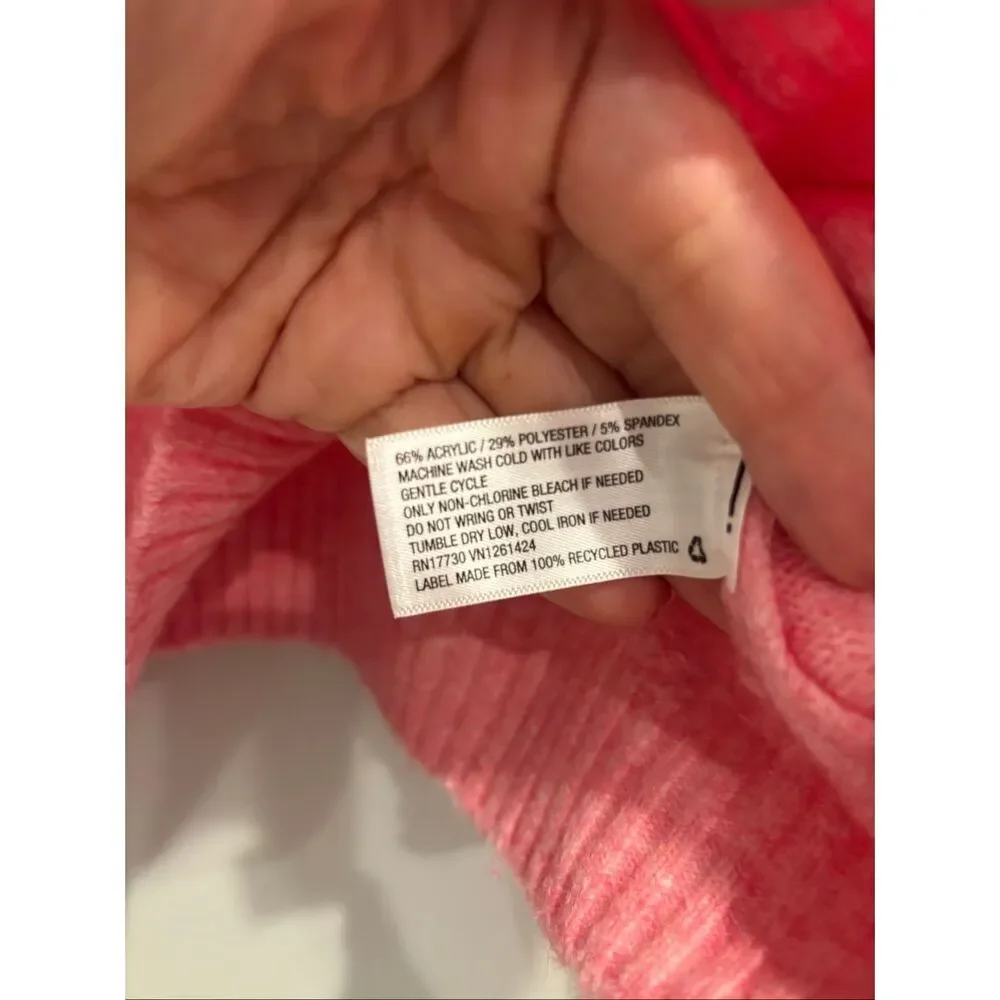 Wild Fable L link cropped pouf sleeve sweater
